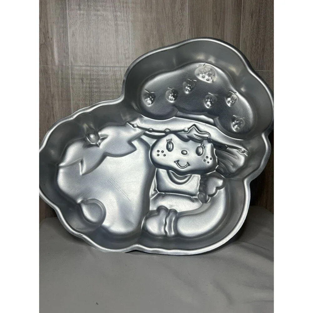 Wilton strawberry shortcake